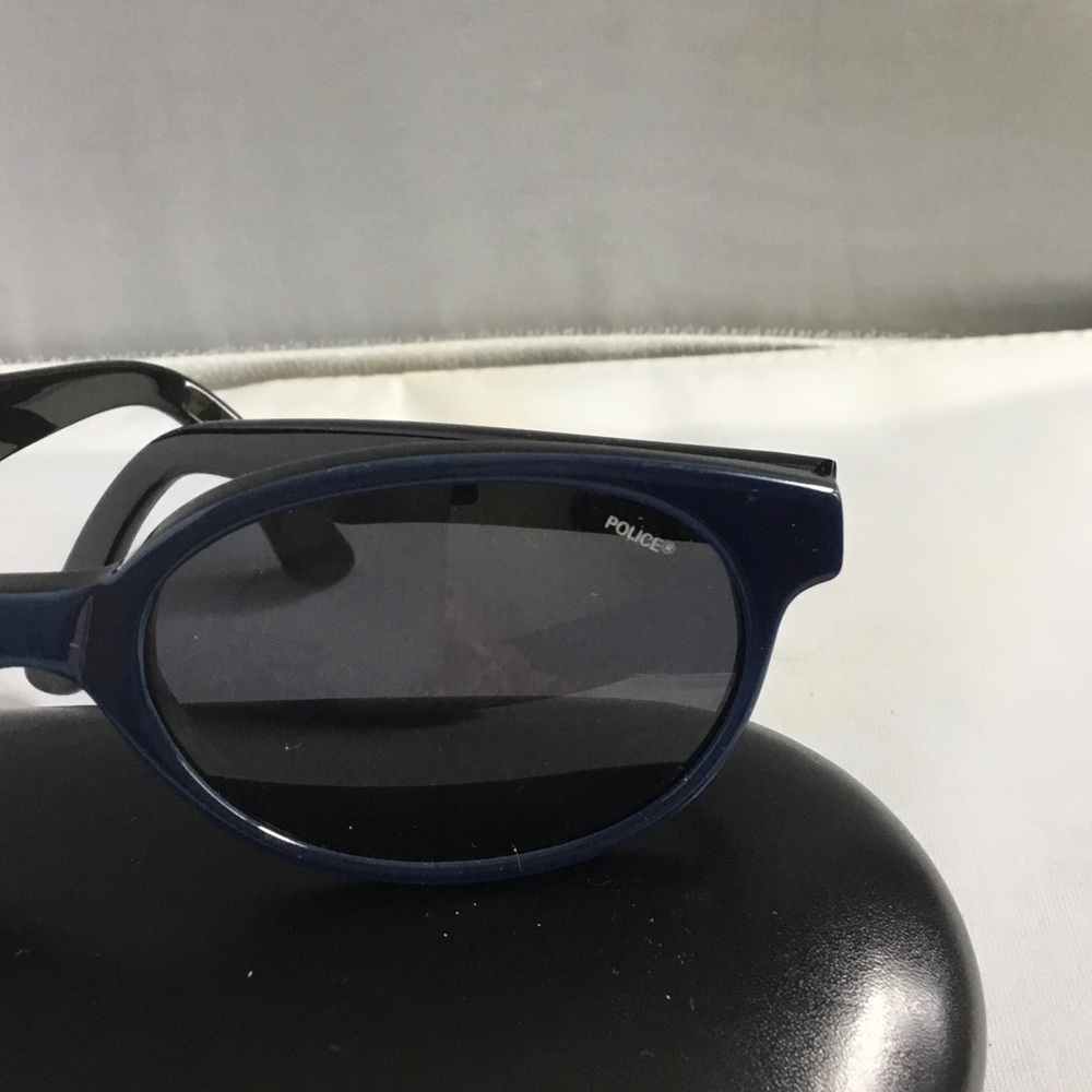 Police Navy Frame Sunglasses with Black Lenses - Picture 2 of 6